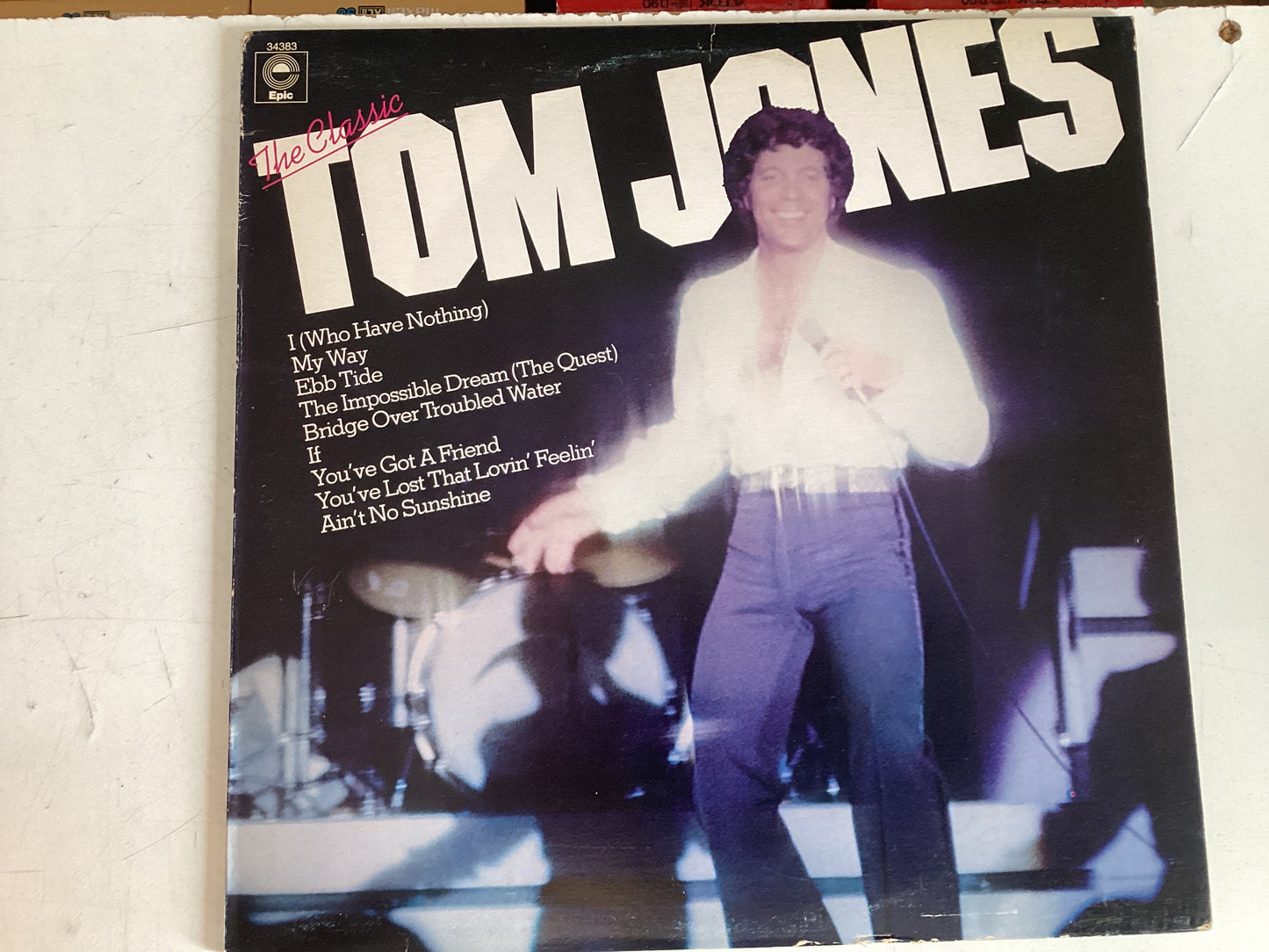 JONES, TOM = THE CLASSIC (CDA 1977) (USED)