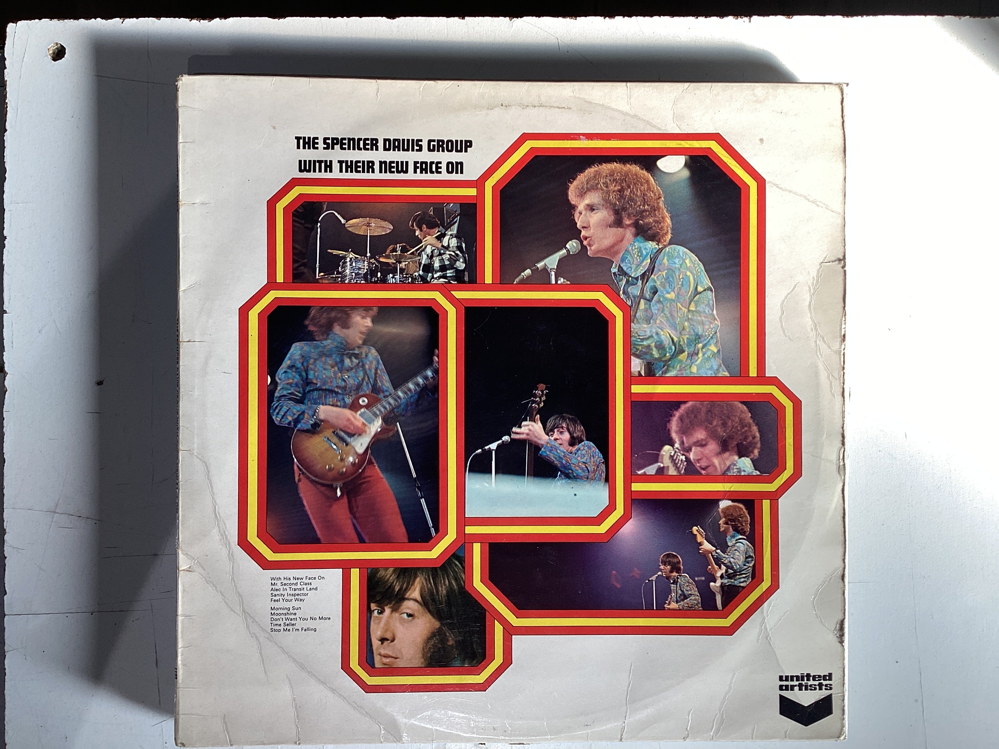 DAVIS, SPENCER = THE SPENCER DAVID GROUP WITH THEIR NEW FACE ON (UK 1968) (USED)