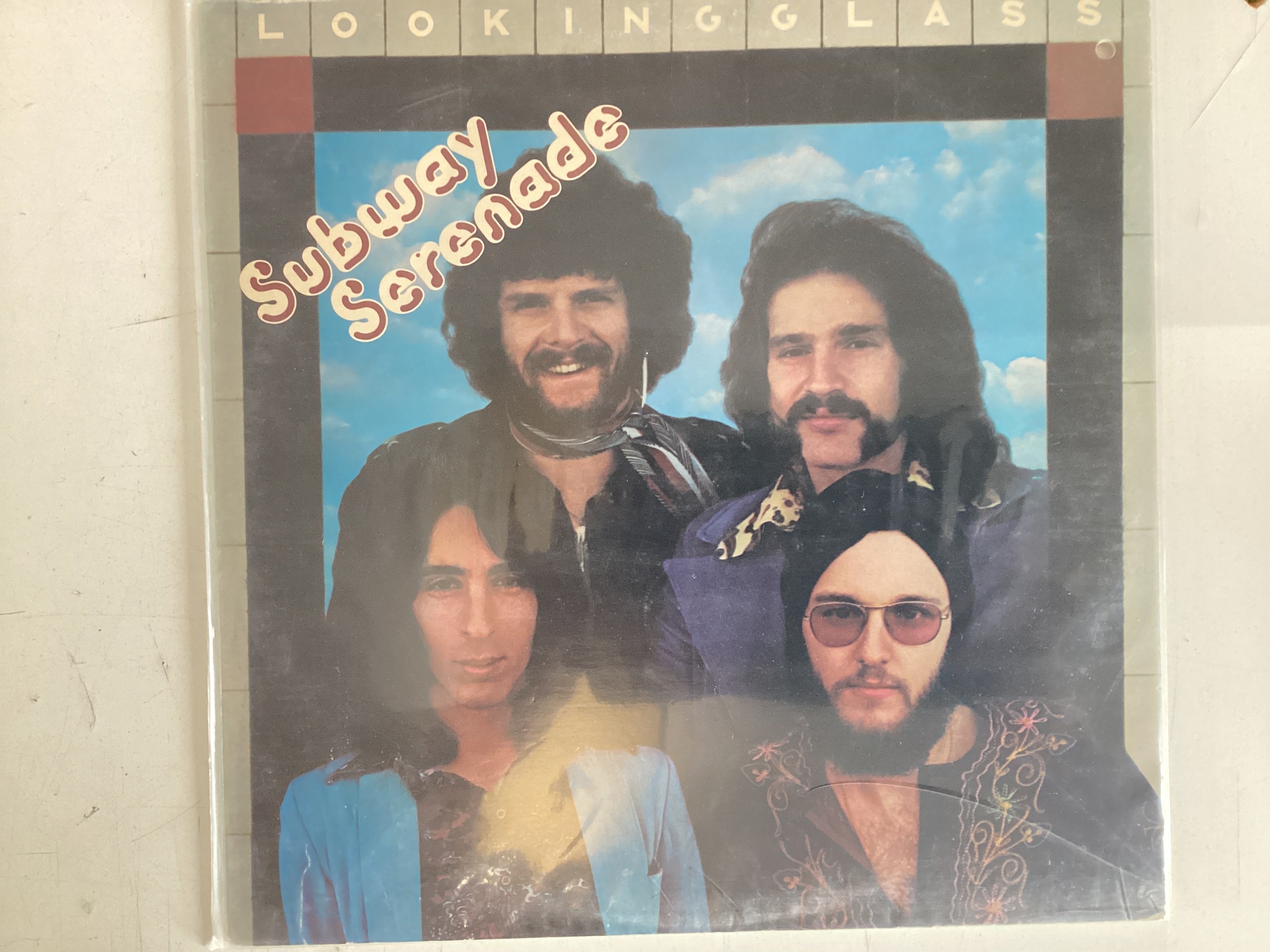 LOOKING GLASS = SUBWAY SERENADE (CDA 1973) (USED)