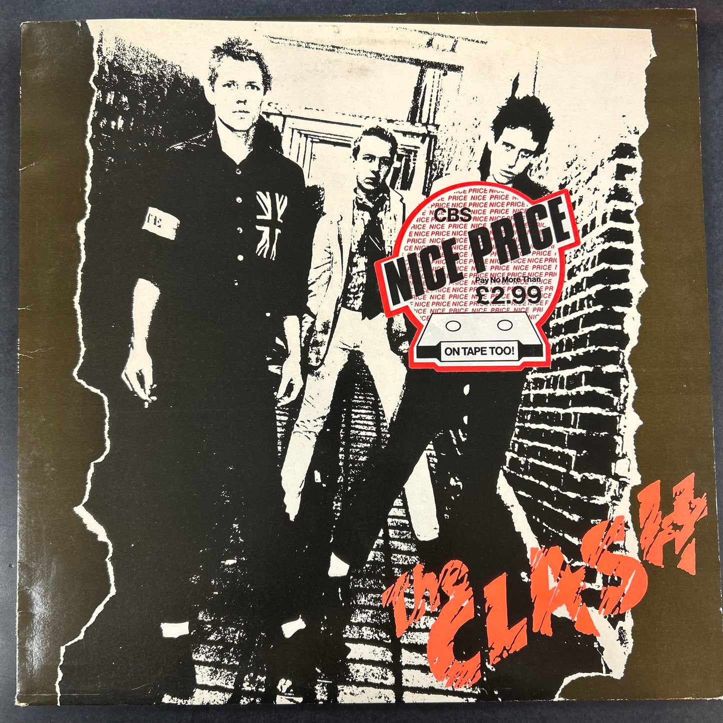 CLASH = CLASH (UK 1980s REISSUE) (USED)