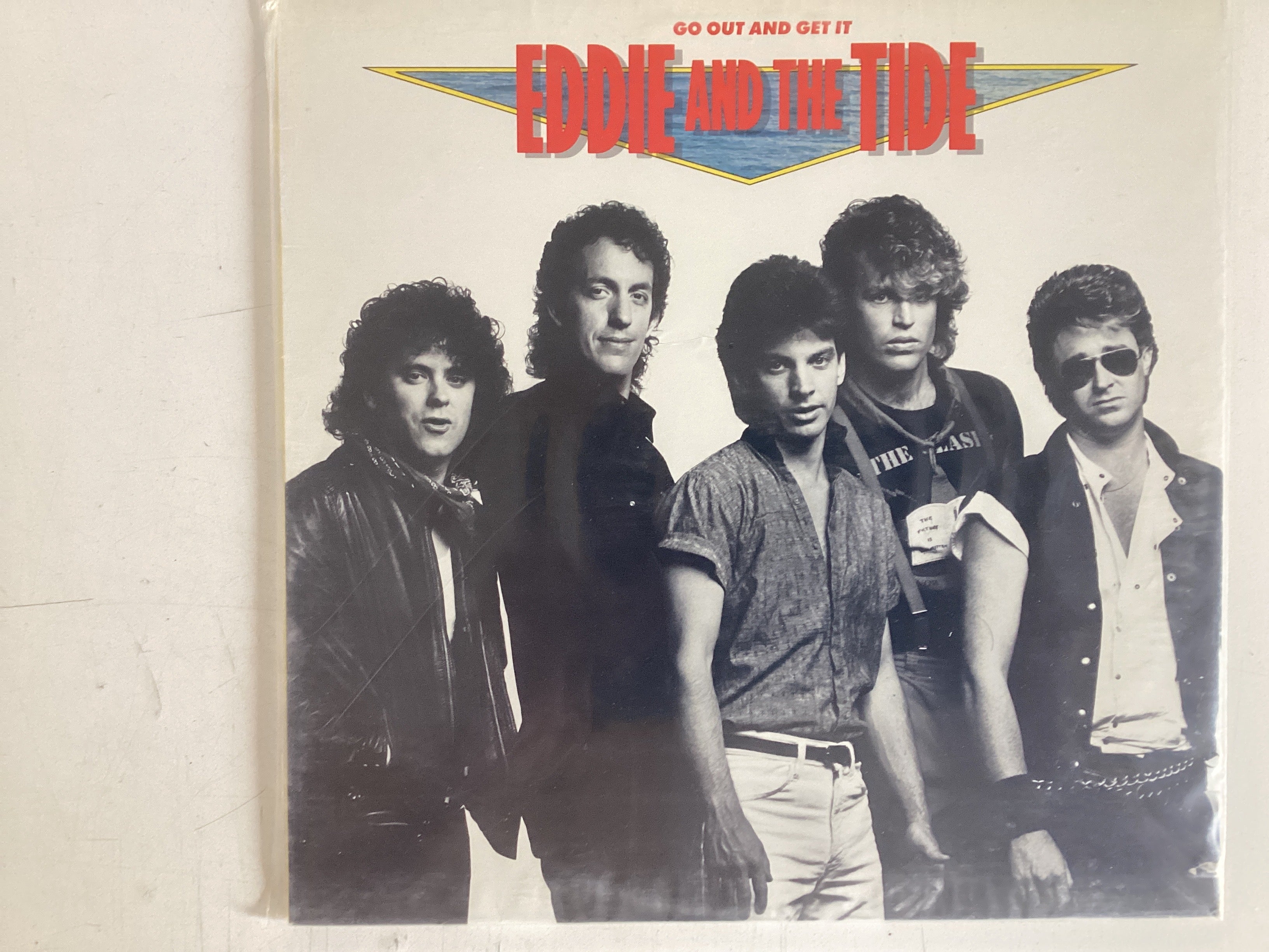 EDDIE AND THE TIDE = GO OUT AND GET IT (CDA 1985) (USED)