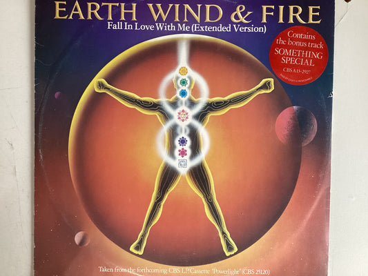EARTH, WIND AND FIRE = FALL IN LOVE (UK 1981) (USED)