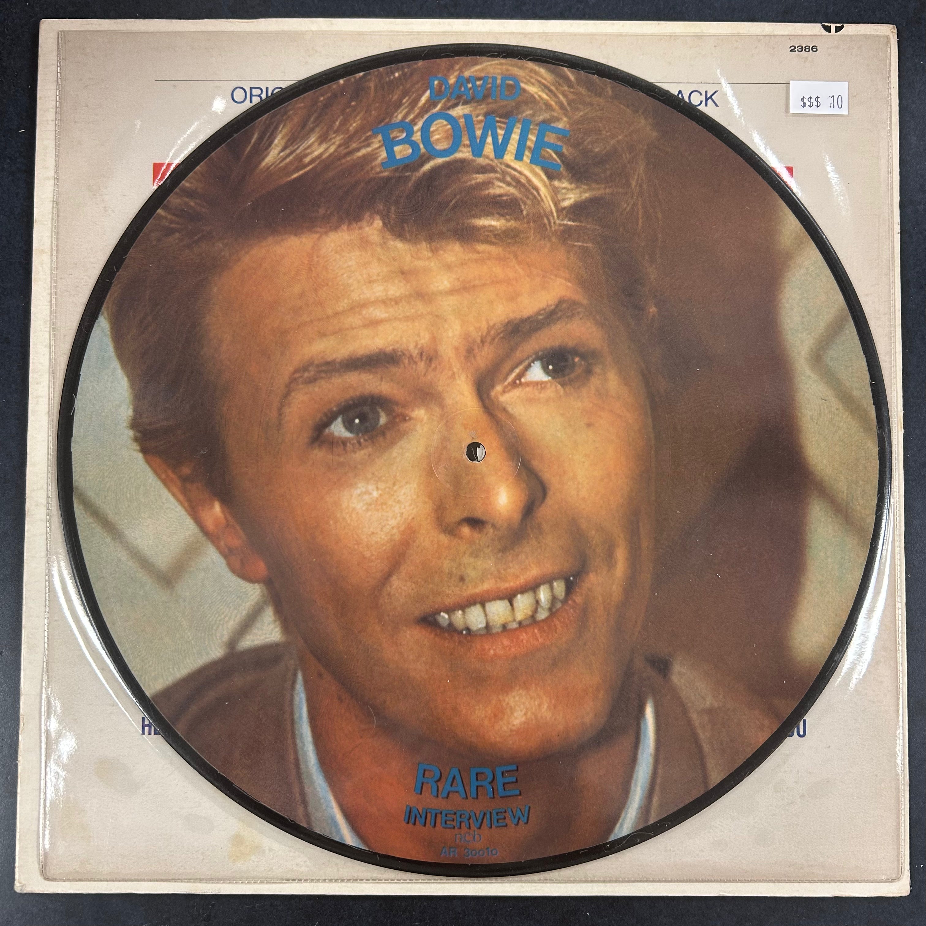 BOWIE, DAVID = INTERVIEW PICTURE DISC (DENMARK 1983) (USED)