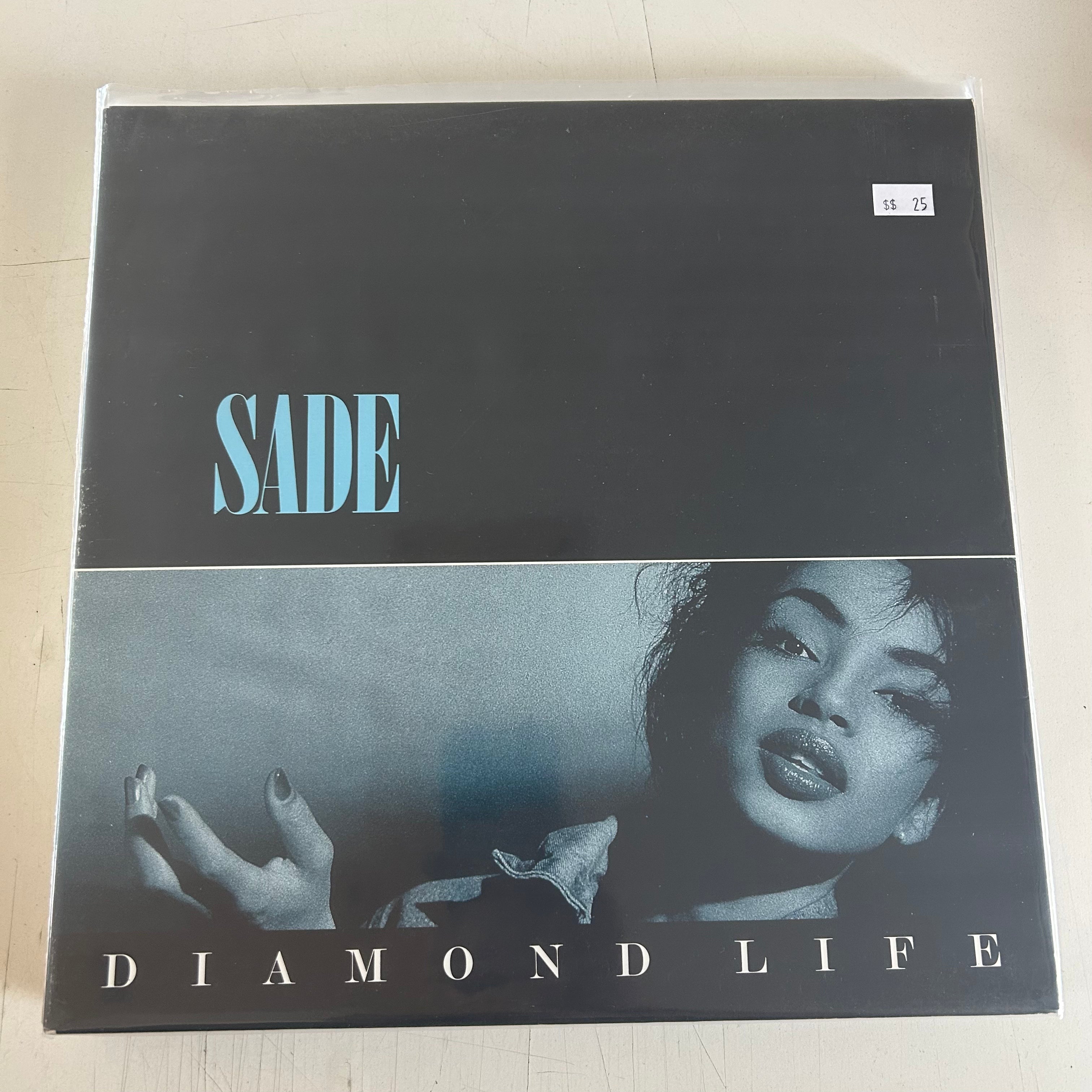 SADE = DIAMOND LIFE (CDN 1984) (USED)