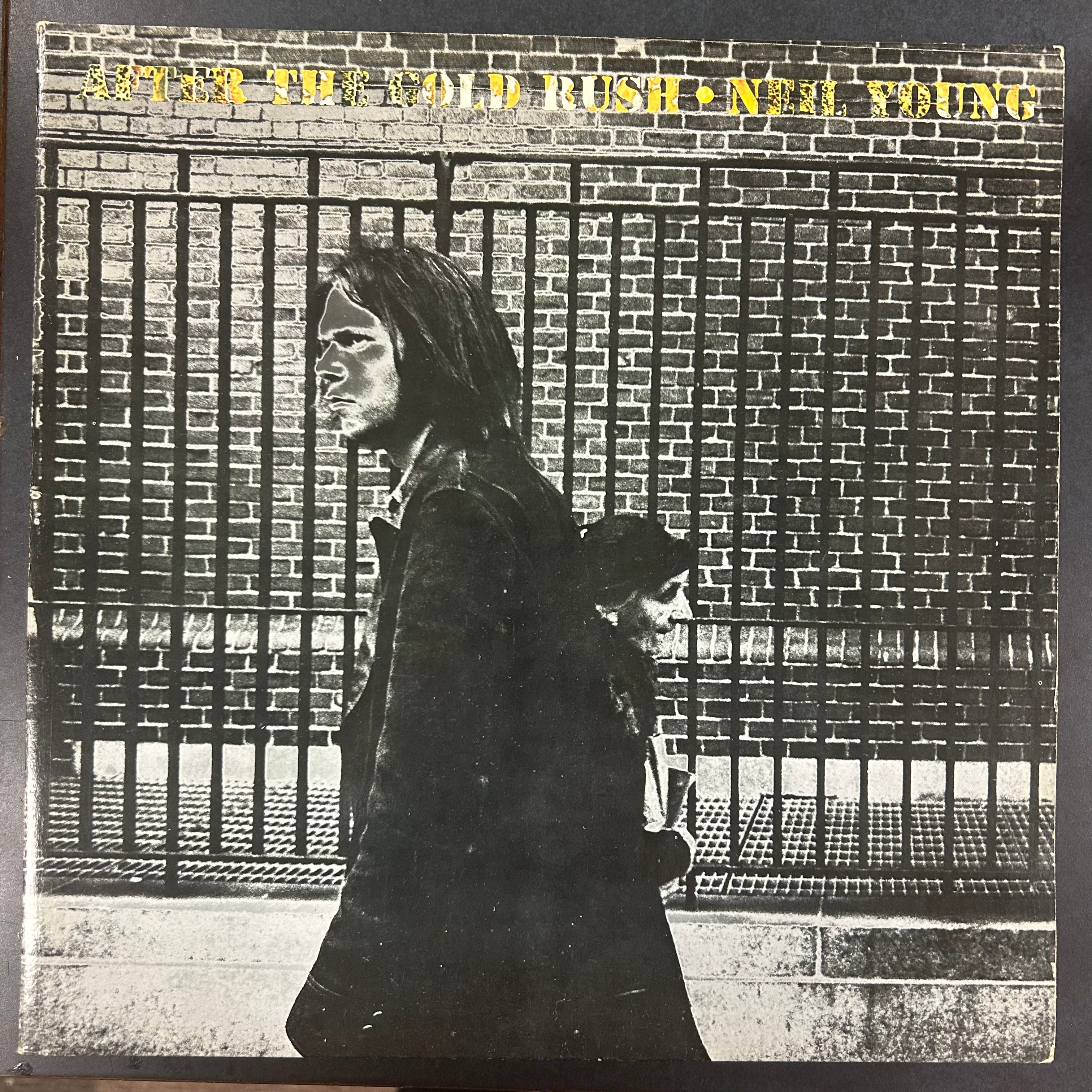 YOUNG, NEIL = AFTER THE GOLD RUSH (CDN 1970s REISSUE) (USED)