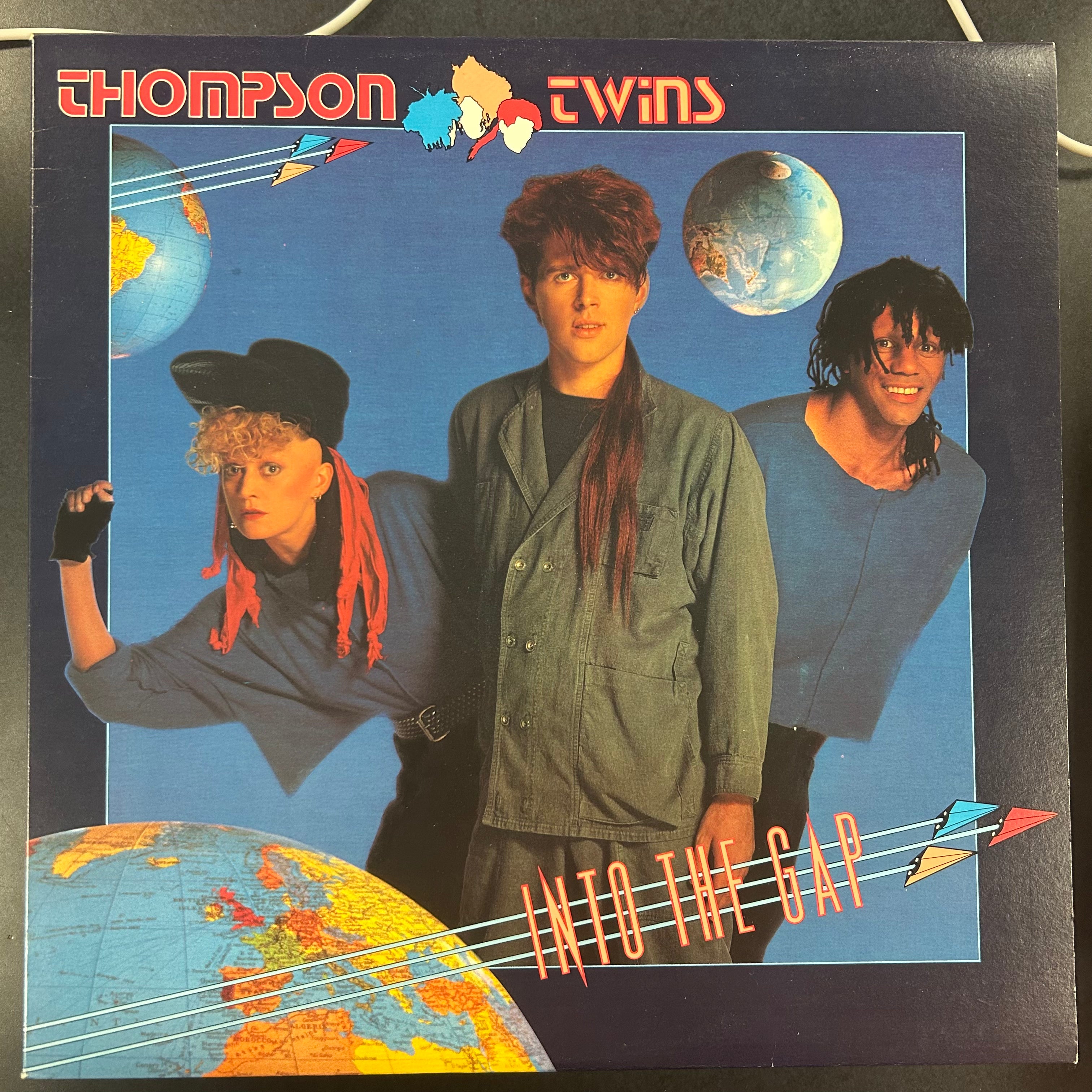THOMPSON TWINS = INTO THE GAP (CDN 1984) (USED)